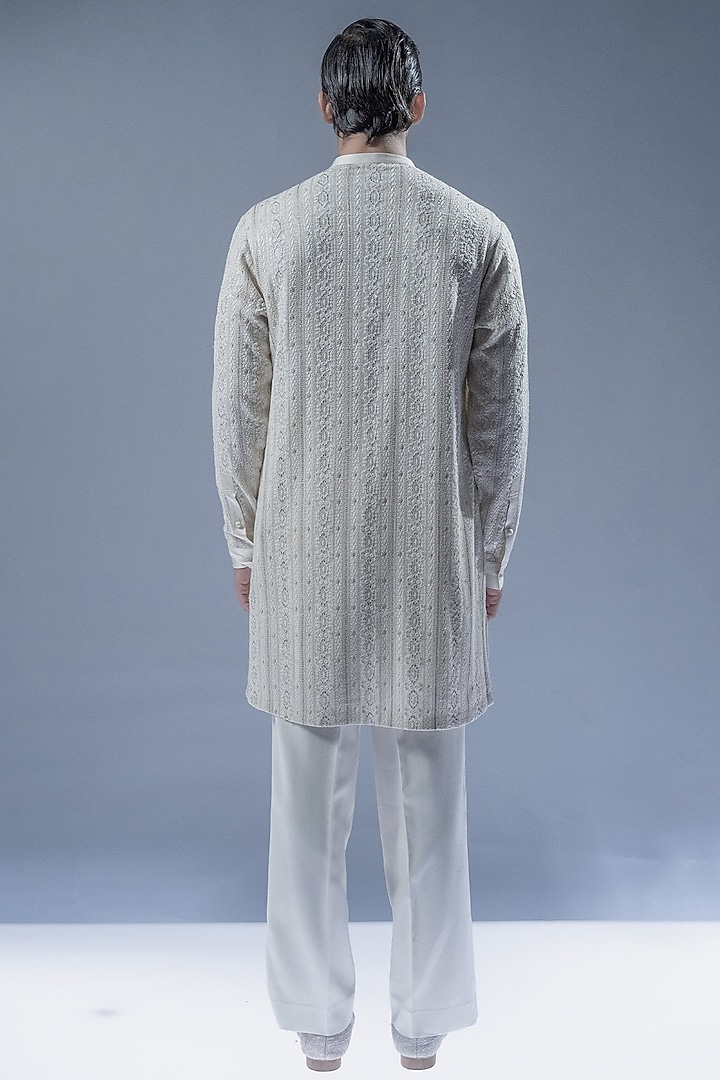 Beige Chikankari Floral Embroidered Kurta Set by Rohit Gandhi & Rahul Khanna Men at Pernia's Pop Up Shop