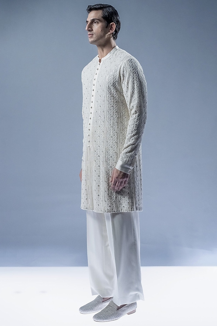 Beige Chikankari Floral Embroidered Kurta Set by Rohit Gandhi & Rahul Khanna Men at Pernia's Pop Up Shop