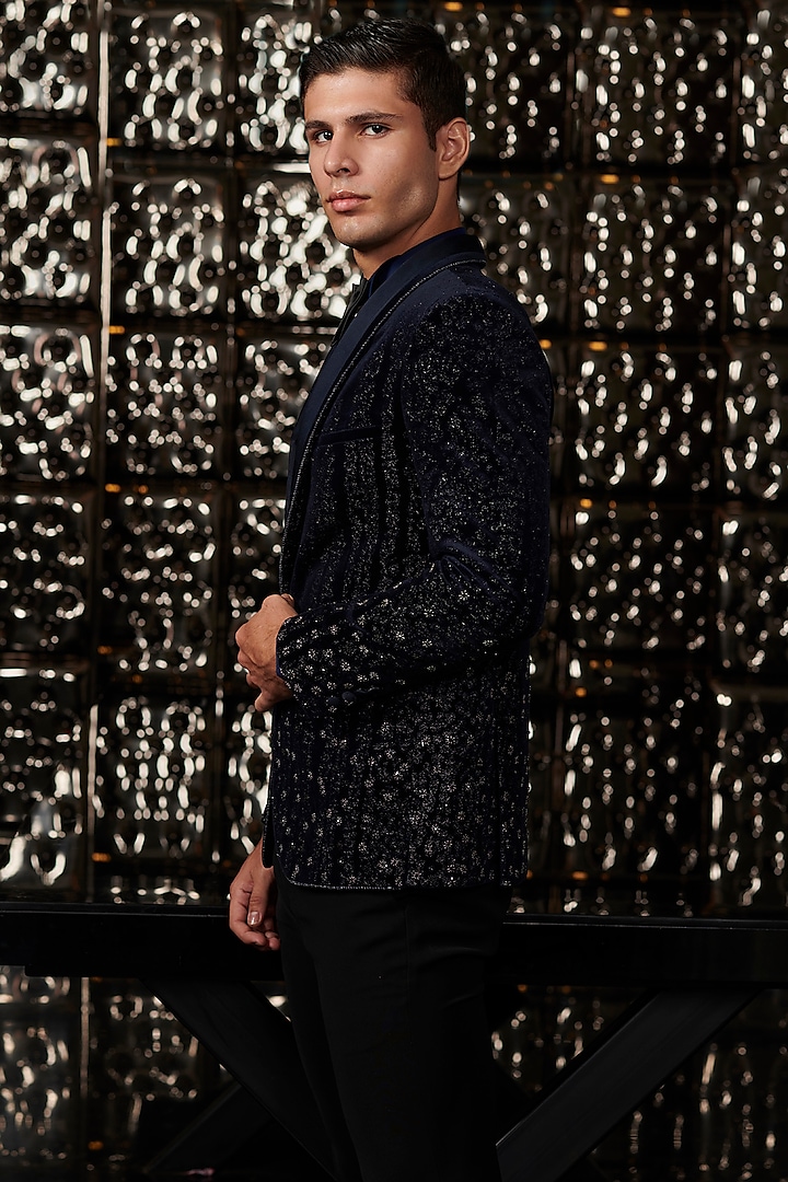 Navy Blue SIlk Velvet Ombre Embroidered Tuxedo Set by Rohit Gandhi & Rahul Khanna Men at Pernia's Pop Up Shop