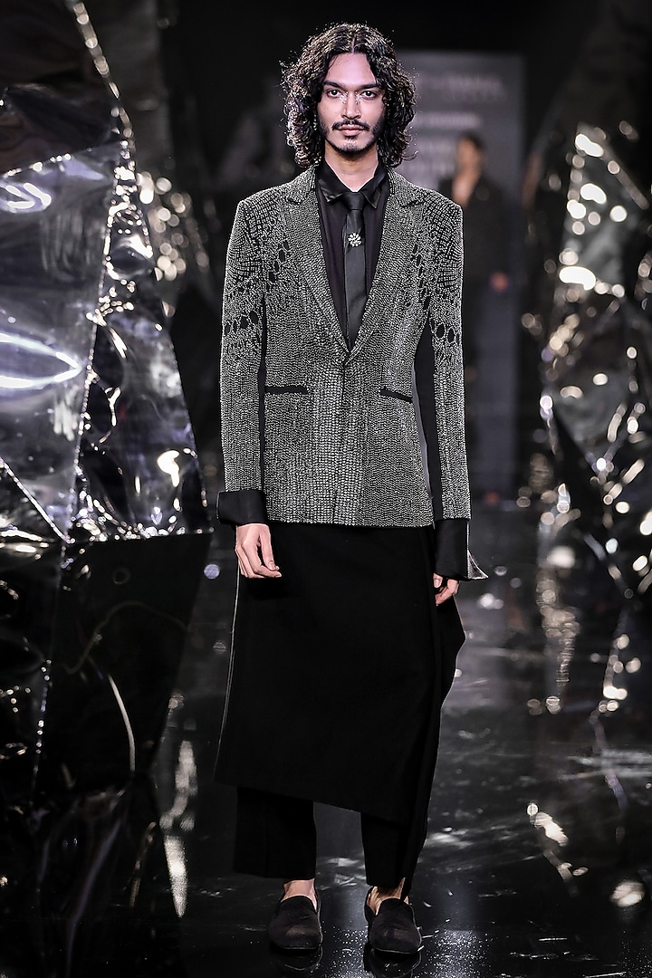 Black Georgette Crystal Embroidered Jacket by Rohit Gandhi & Rahul Khanna Men at Pernia's Pop Up Shop