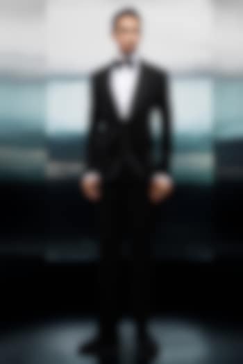 Black Velvet Tuxedo Set by Rohit Gandhi & Rahul Khanna Men at Pernia's Pop Up Shop