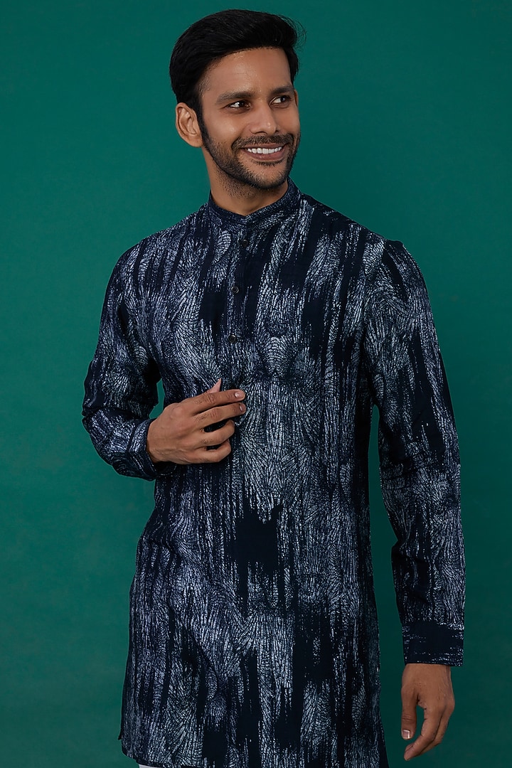 Blue Cotton Printed Kurta by Rohit Gandhi & Rahul Khanna Men at Pernia's Pop Up Shop