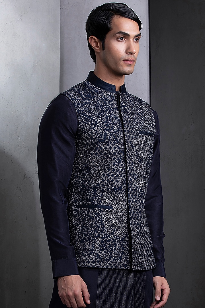 Navy Blue Cotton Silk Embroidered Nehru Jacket Set by Rohit Gandhi & Rahul Khanna Men at Pernia's Pop Up Shop