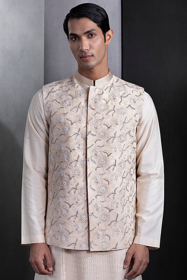 Irish Pink Cotton Embroidered Nehru Jacket Set by Rohit Gandhi & Rahul Khanna Men at Pernia's Pop Up Shop