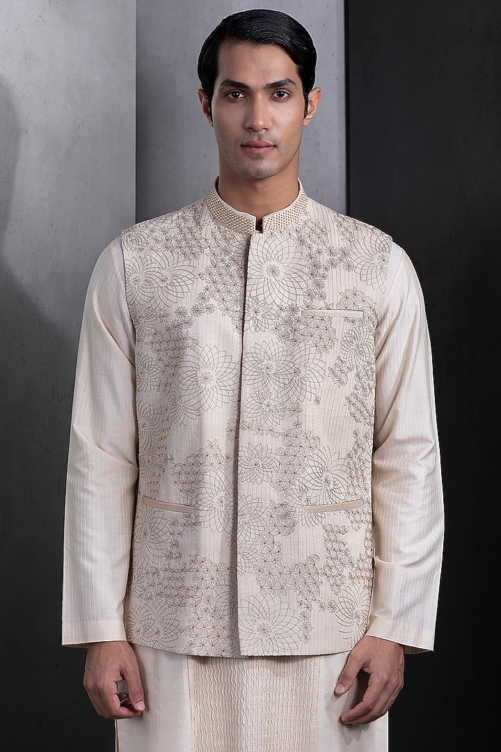 Beige Cotton Hand Embroidered Nehru Jacket Set by Rohit Gandhi & Rahul Khanna Men at Pernia's Pop Up Shop