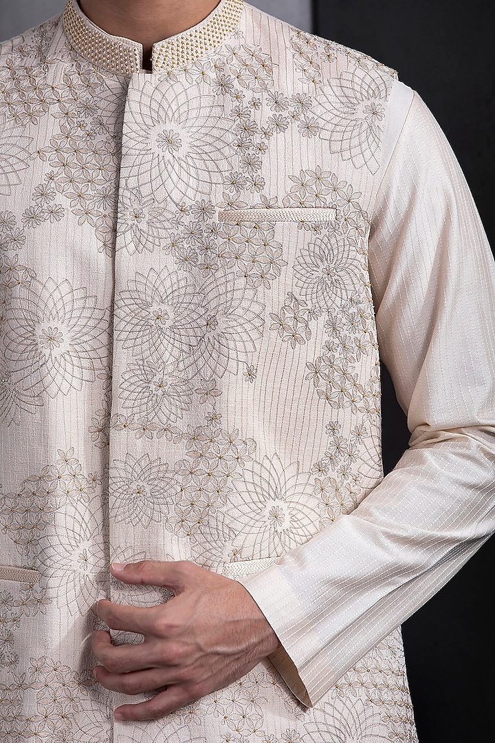Beige Cotton Hand Embroidered Nehru Jacket Set by Rohit Gandhi & Rahul Khanna Men at Pernia's Pop Up Shop