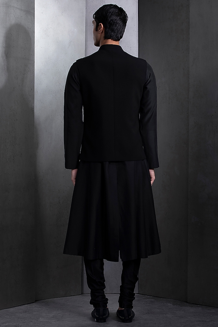 Black Silk Sequins Embroidered Nehru Jacket Set by Rohit Gandhi & Rahul Khanna Men at Pernia's Pop Up Shop