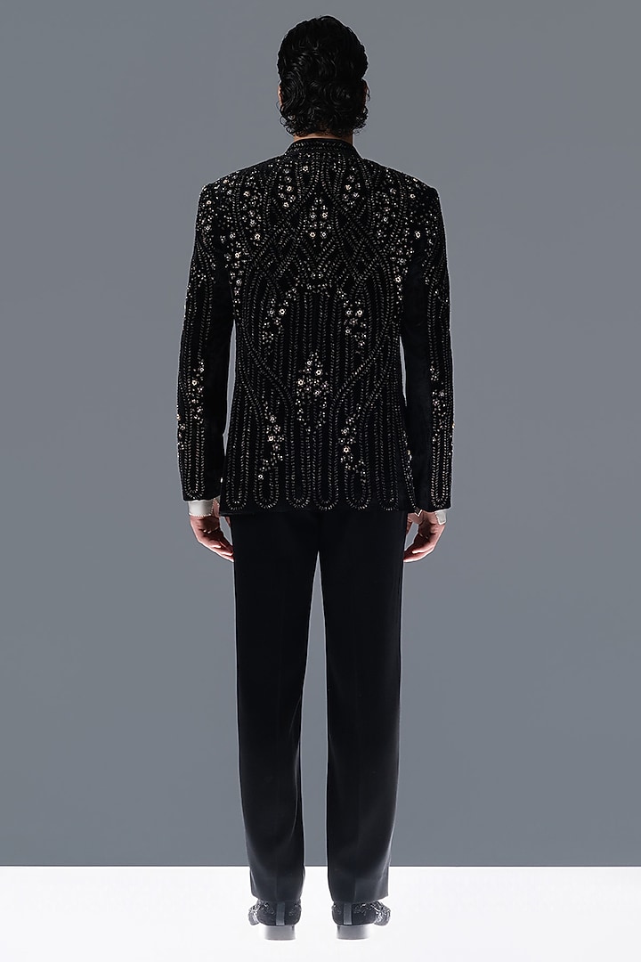 Black Silk Velvet Hand Embellished Groom Bandhgala Set by Rohit Gandhi & Rahul Khanna Men at Pernia's Pop Up Shop