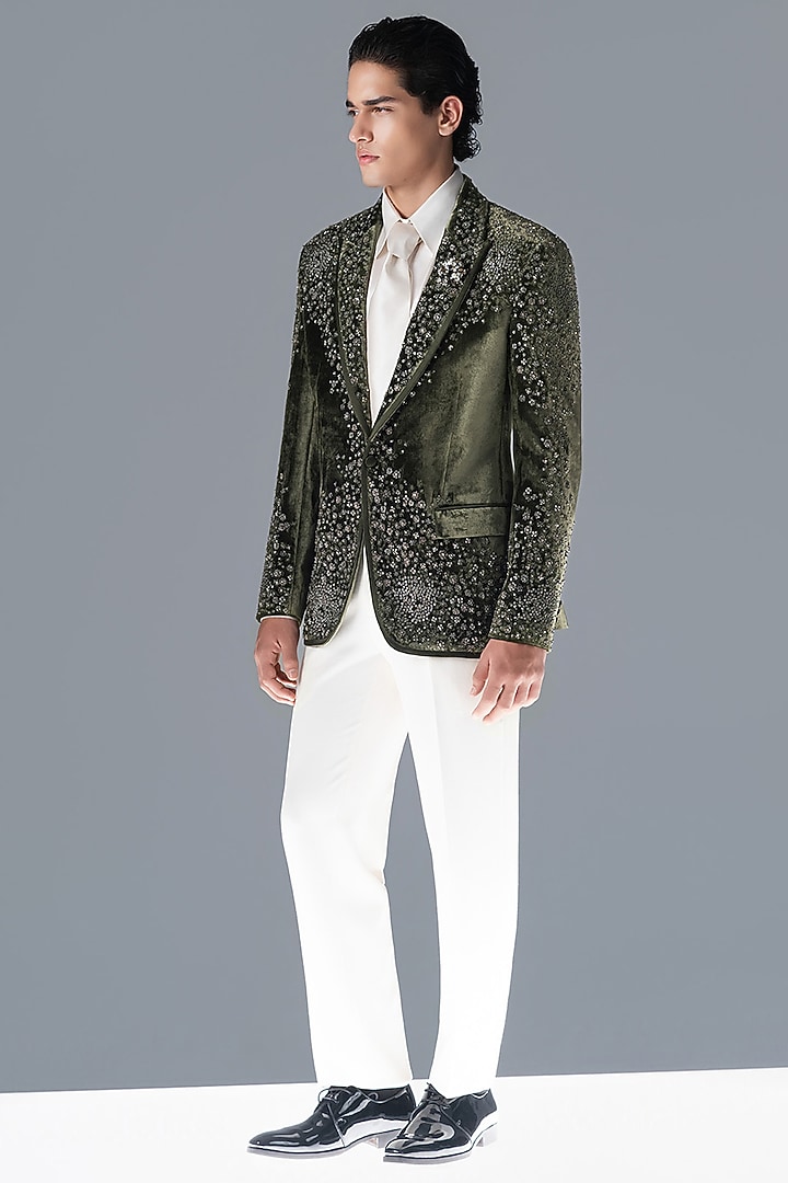 Sap Green Silk Velvet Hand Embellished Tuxedo Set by Rohit Gandhi & Rahul Khanna Men at Pernia's Pop Up Shop