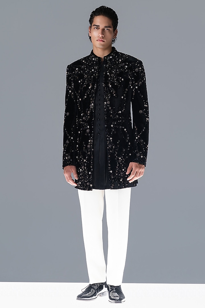 Black Silk Velvet Hand Embroidered Groom Sherwani Set by Rohit Gandhi & Rahul Khanna Men at Pernia's Pop Up Shop