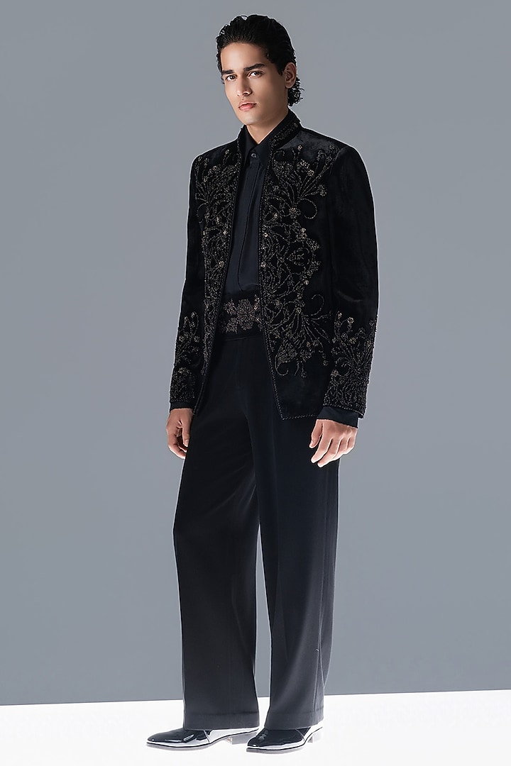 Black Silk Velvet Hand Embroidered Groom Bandhgala Set by Rohit Gandhi & Rahul Khanna Men at Pernia's Pop Up Shop