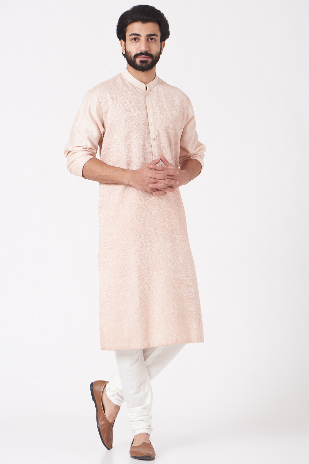 Blush Pink Embroidered Kurta Set by Rohit Gandhi & Rahul Khanna Men at Pernia's Pop Up Shop