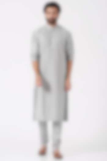 Grey Pintucked Kurta Set by Rohit Gandhi & Rahul Khanna Men