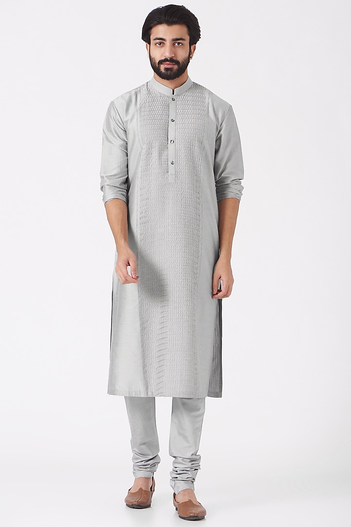 Grey Pintucked Kurta Set by Rohit Gandhi & Rahul Khanna Men