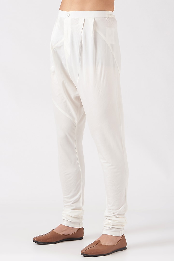 Beige Embroidered Kurta Set by Rohit Gandhi & Rahul Khanna Men at Pernia's Pop Up Shop