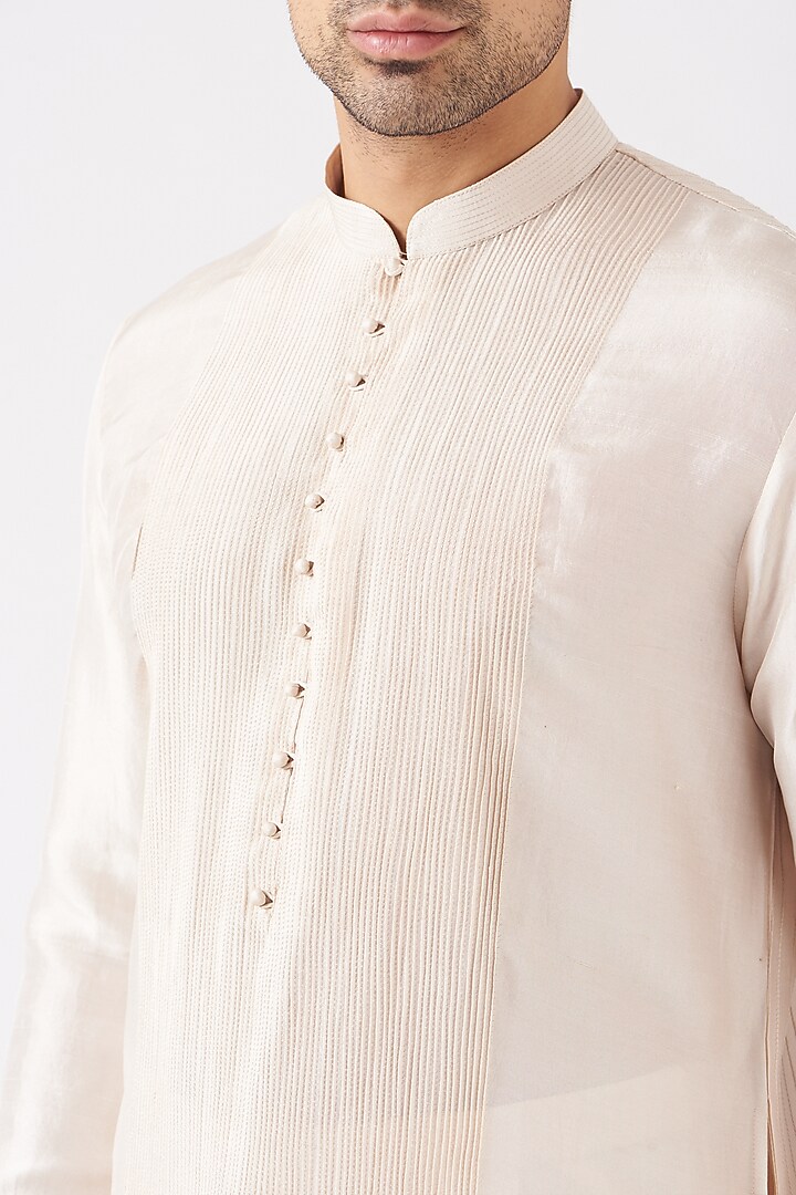 Beige Thread Embroidered Kurta Set by Rohit Gandhi & Rahul Khanna Men at Pernia's Pop Up Shop