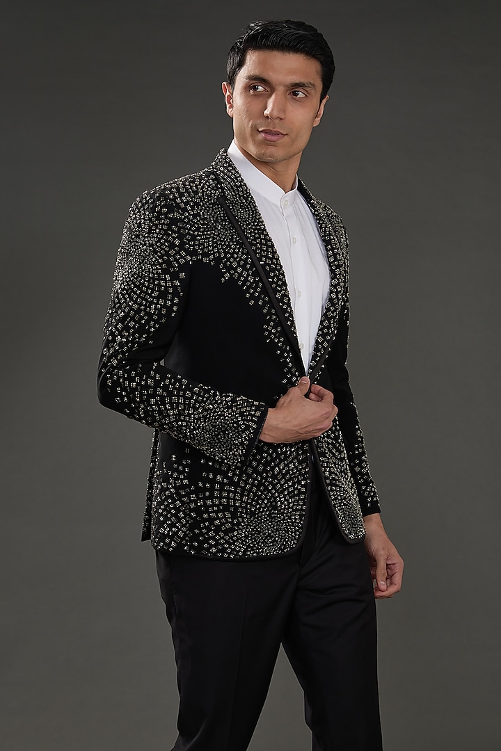 Black Suiting Cut-Beads Embroidered Tuxedo by Rohit Gandhi & Rahul Khanna Men at Pernia's Pop Up Shop