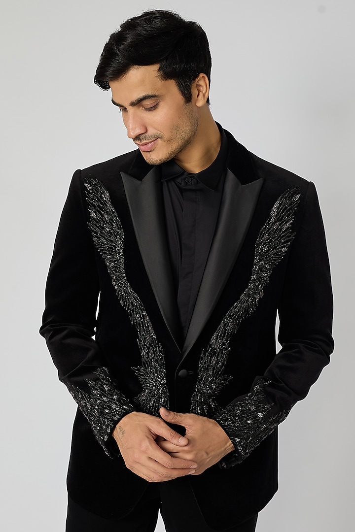 Black Velvet Embellished Tuxedo set by Rohit Gandhi & Rahul Khanna Men at Pernia's Pop Up Shop