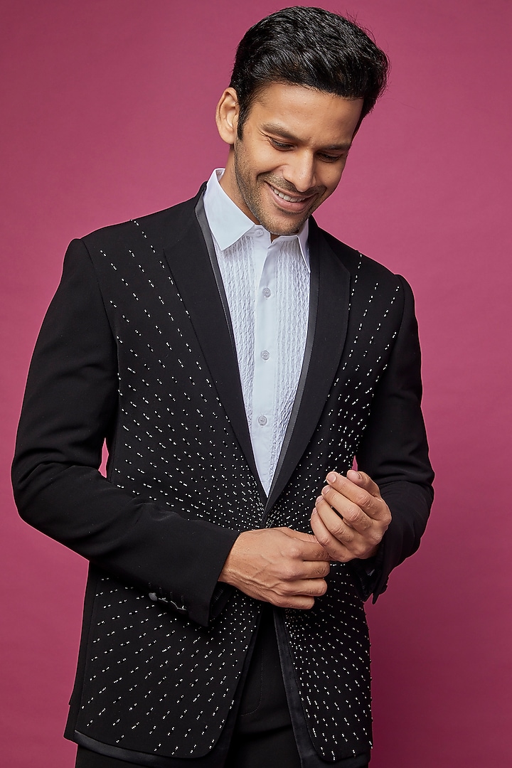 Black Crepe Embellished Tuxedo Set by Rohit Gandhi & Rahul Khanna Men at Pernia's Pop Up Shop