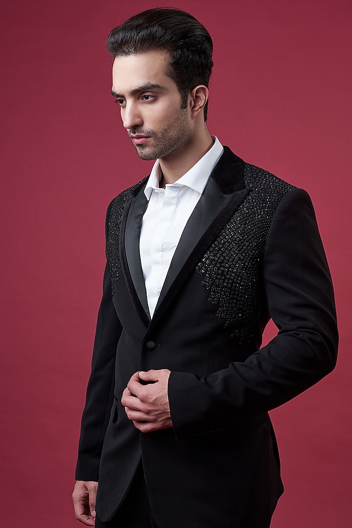 Black Crepe Embellished Tuxedo Set by Rohit Gandhi & Rahul Khanna Men at Pernia's Pop Up Shop