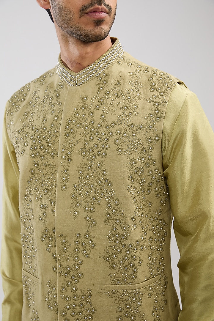 Leaf Green Silk Embroidered Bundi Jacket Set by Rohit Gandhi & Rahul Khanna Men at Pernia's Pop Up Shop