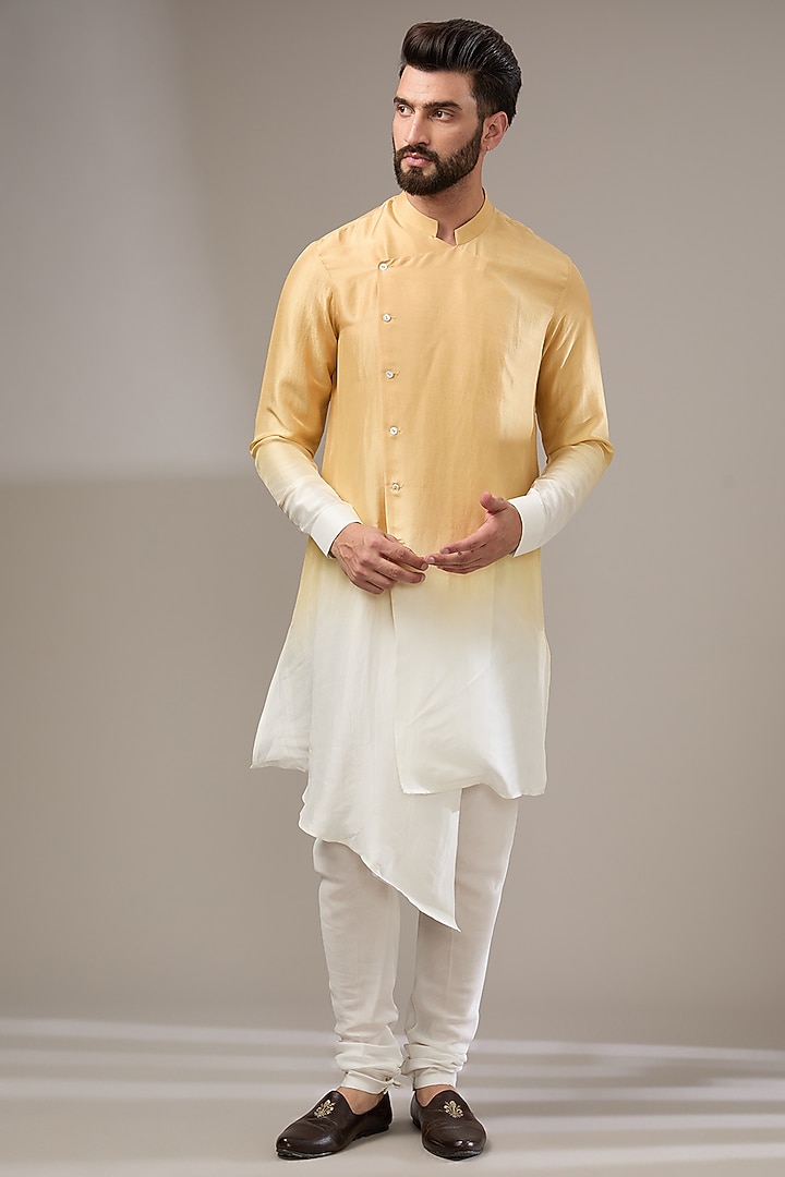 Mustard Silk Embroidered Bundi Jacket Set by Rohit Gandhi & Rahul Khanna Men at Pernia's Pop Up Shop