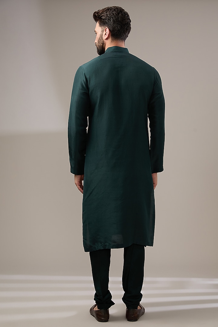 Emerald Silk Kurta Set by Rohit Gandhi & Rahul Khanna Men at Pernia's Pop Up Shop