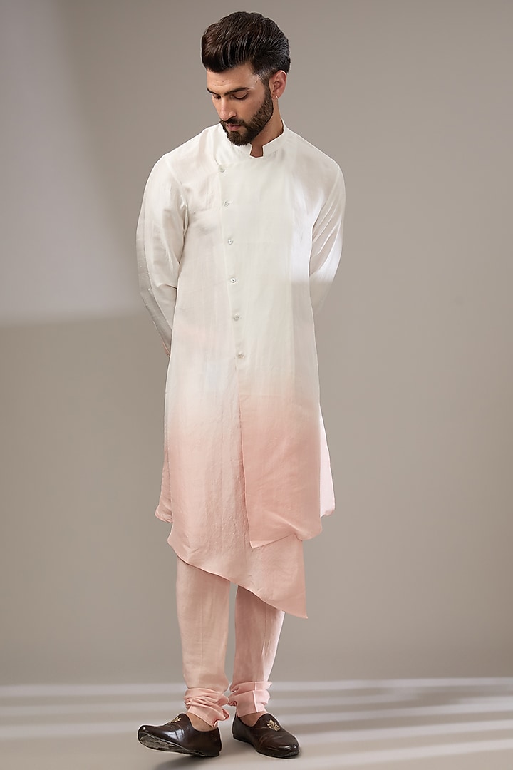 Cloud Pink Silk Embroidered Bundi Jacket Set by Rohit Gandhi & Rahul Khanna Men at Pernia's Pop Up Shop