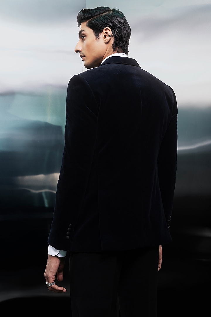 Black Velvet Tuxedo Set by Rohit Gandhi & Rahul Khanna Men at Pernia's Pop Up Shop