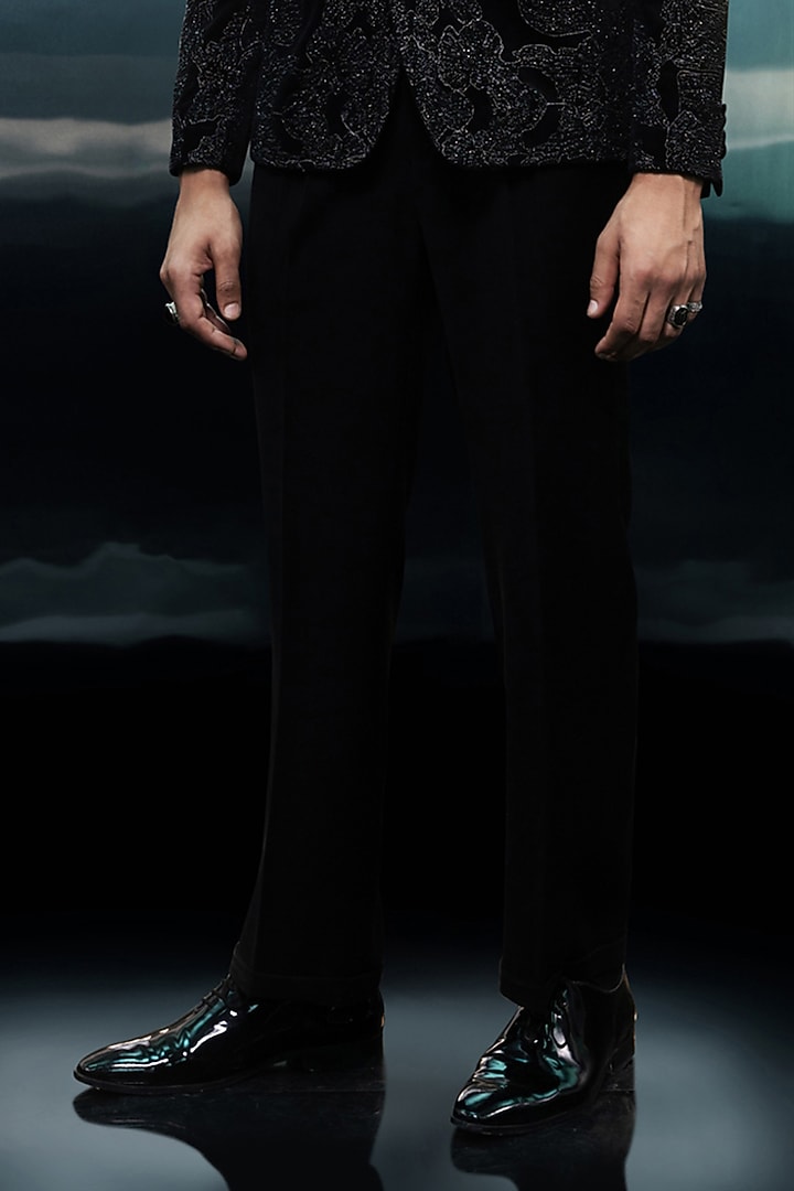 Black Velvet Embellished Tuxedo Set by Rohit Gandhi & Rahul Khanna Men at Pernia's Pop Up Shop