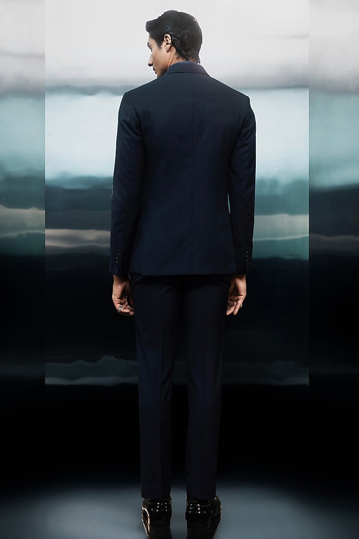 Navy Crepe Tuxedo Set by Rohit Gandhi & Rahul Khanna Men at Pernia's Pop Up Shop