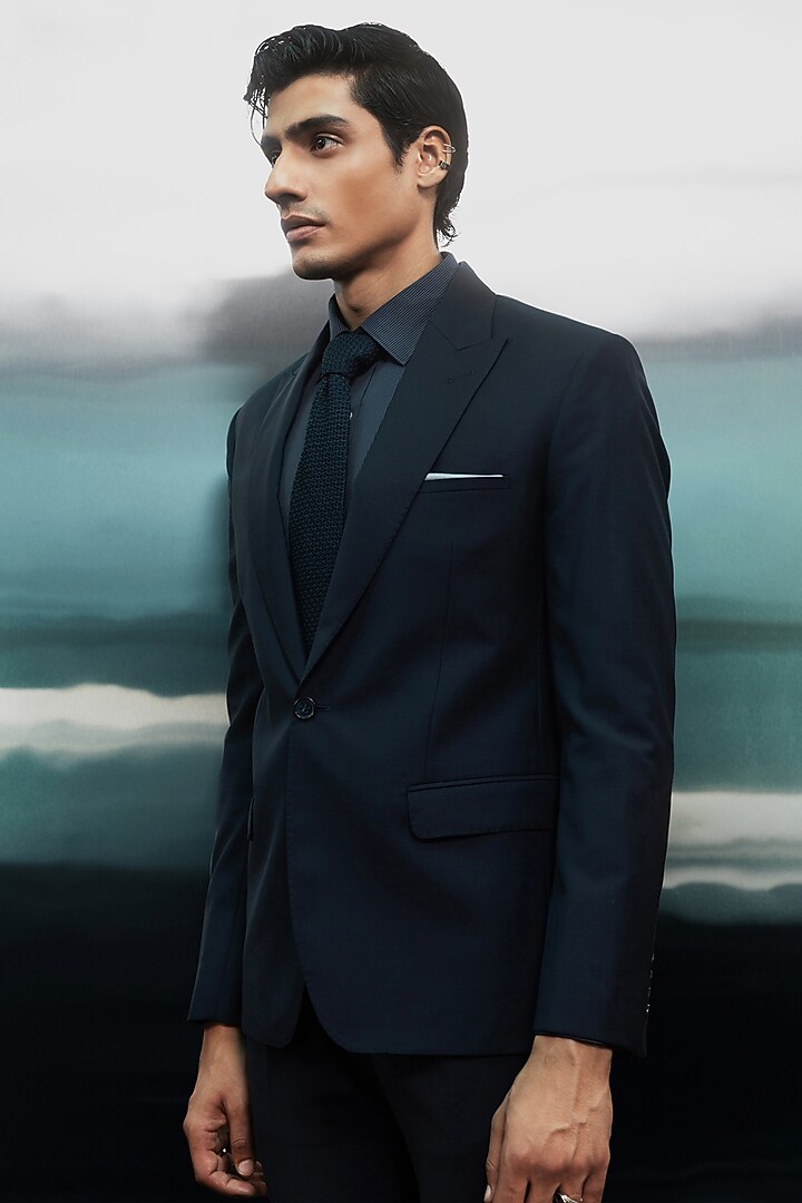Navy Crepe Tuxedo Set by Rohit Gandhi & Rahul Khanna Men at Pernia's Pop Up Shop