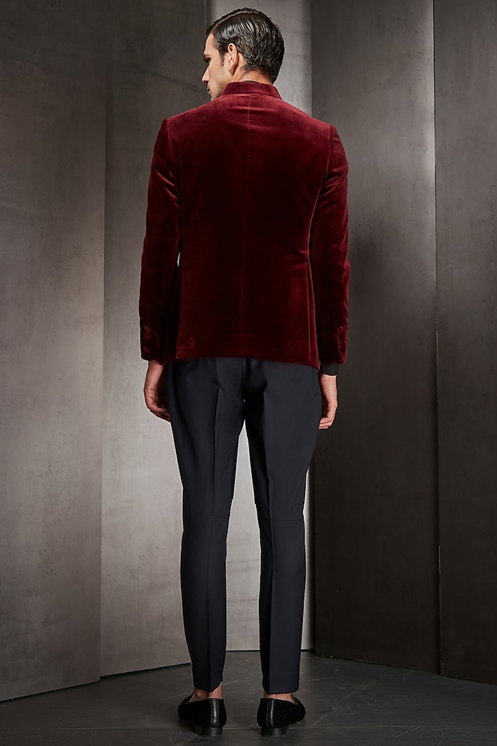 Maroon Hand Embroidered Groom Bandhgala Jacket by Rohit Gandhi & Rahul Khanna Men at Pernia's Pop Up Shop