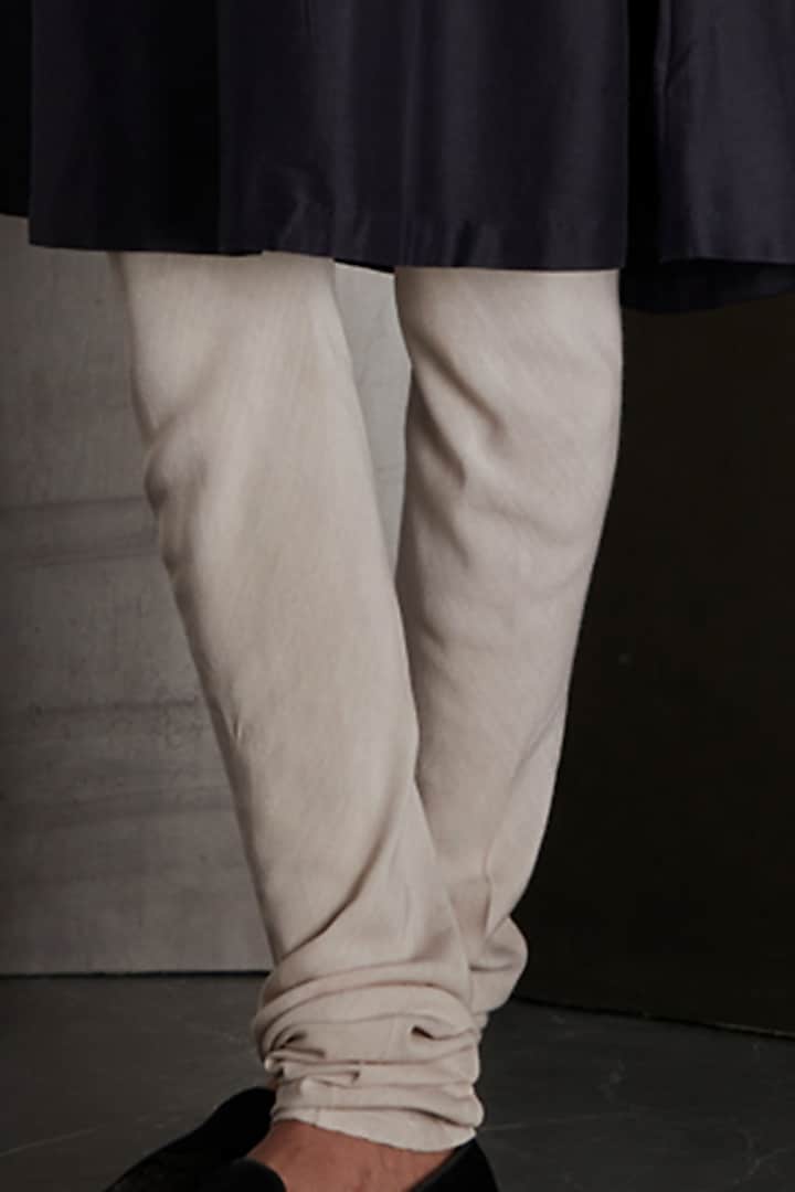 Navy Blue A-Line Kurta Set by Rohit Gandhi & Rahul Khanna Men at Pernia's Pop Up Shop
