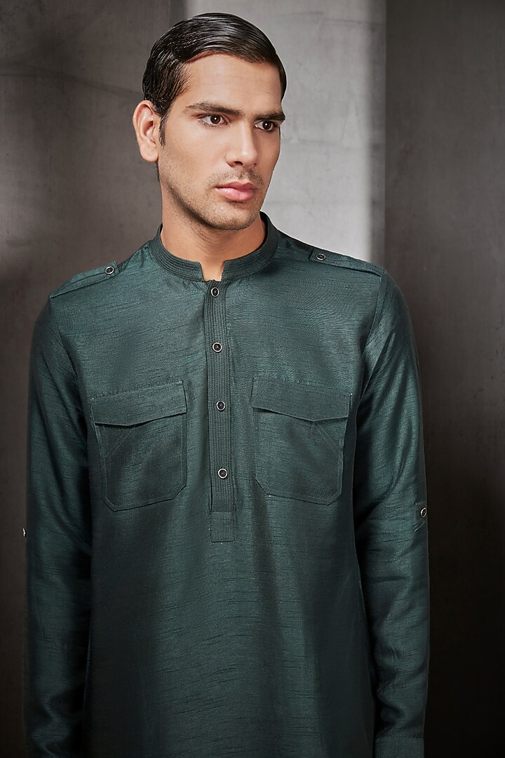 Green Viscose Dupion Kurta Set by Rohit Gandhi & Rahul Khanna Men at Pernia's Pop Up Shop