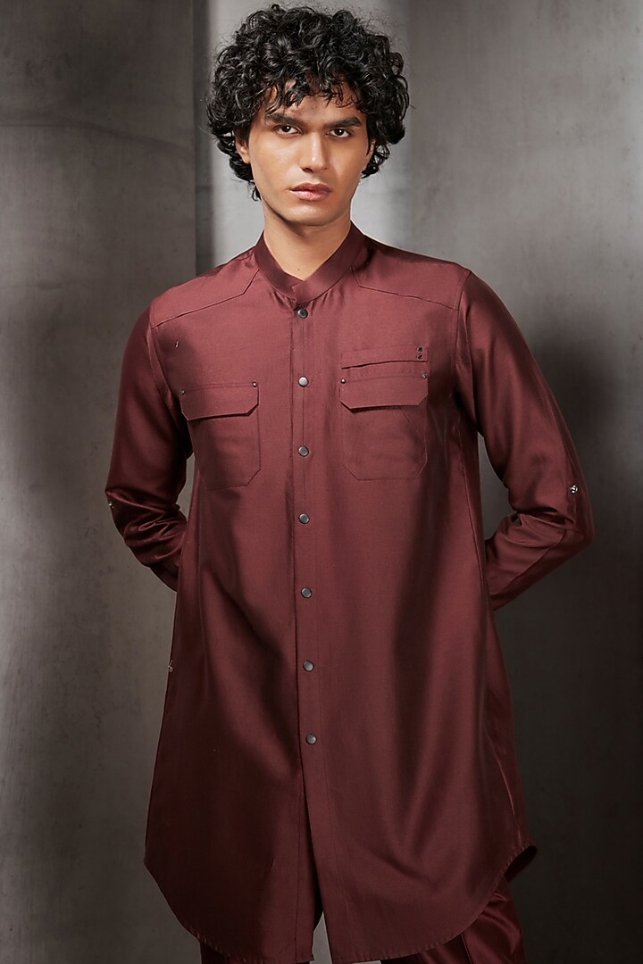 Maroon Chanderi Tussar Shirt Kurta by Rohit Gandhi & Rahul Khanna Men at Pernia's Pop Up Shop