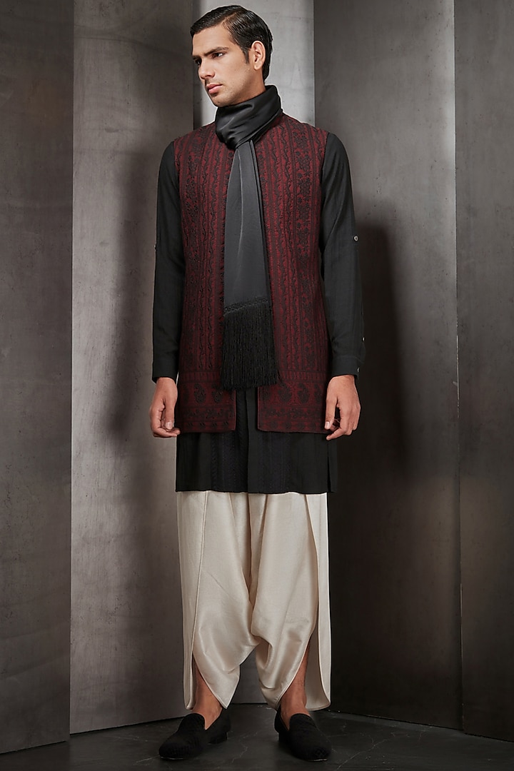 Maroon Cotton Silk Chikankari Embroidered Long Bundi Jacket by Rohit Gandhi & Rahul Khanna Men