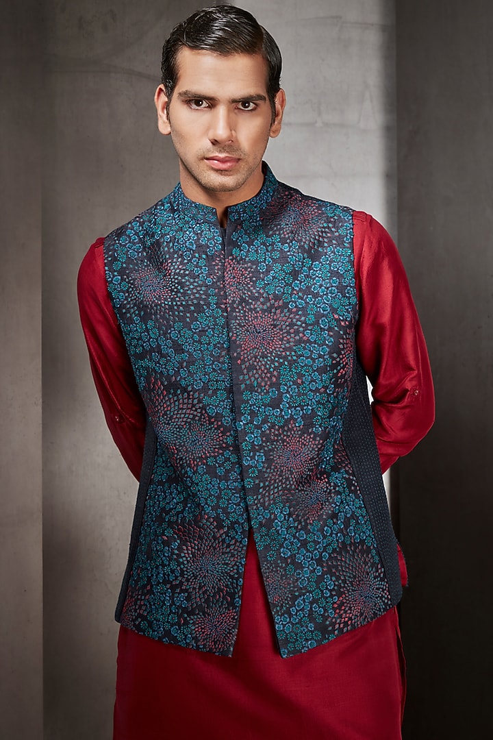 Blue Lagoon & Maroon Silk Thread Embroidered Bundi Jacket by Rohit Gandhi & Rahul Khanna Men at Pernia's Pop Up Shop