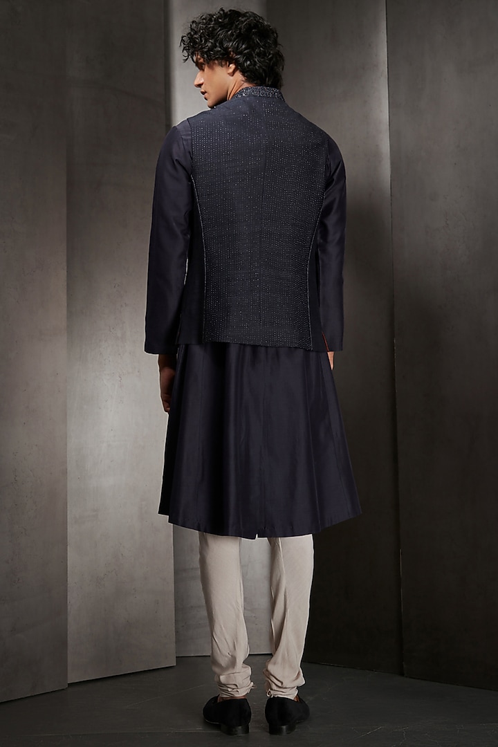 Medieval Blue Silk Floral & Thread Embroidered Bundi Jacket by Rohit Gandhi & Rahul Khanna Men at Pernia's Pop Up Shop