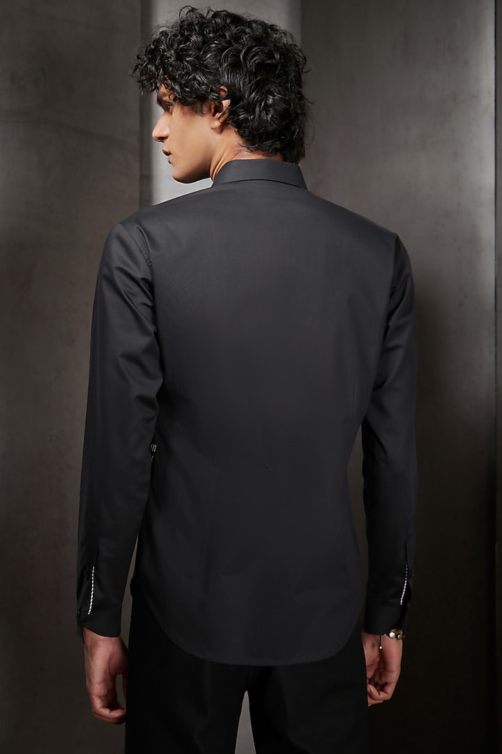 Black Embroidered Wedding Shirt by Rohit Gandhi & Rahul Khanna Men at Pernia's Pop Up Shop