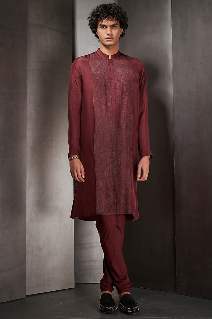 Maroon Pintucked Kurta by Rohit Gandhi & Rahul Khanna Men