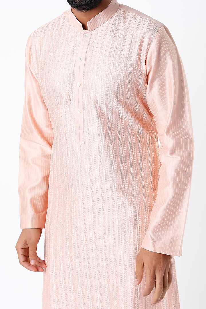Blush Pink Embroidered Kurta Set by Rohit Gandhi & Rahul Khanna Men at Pernia's Pop Up Shop