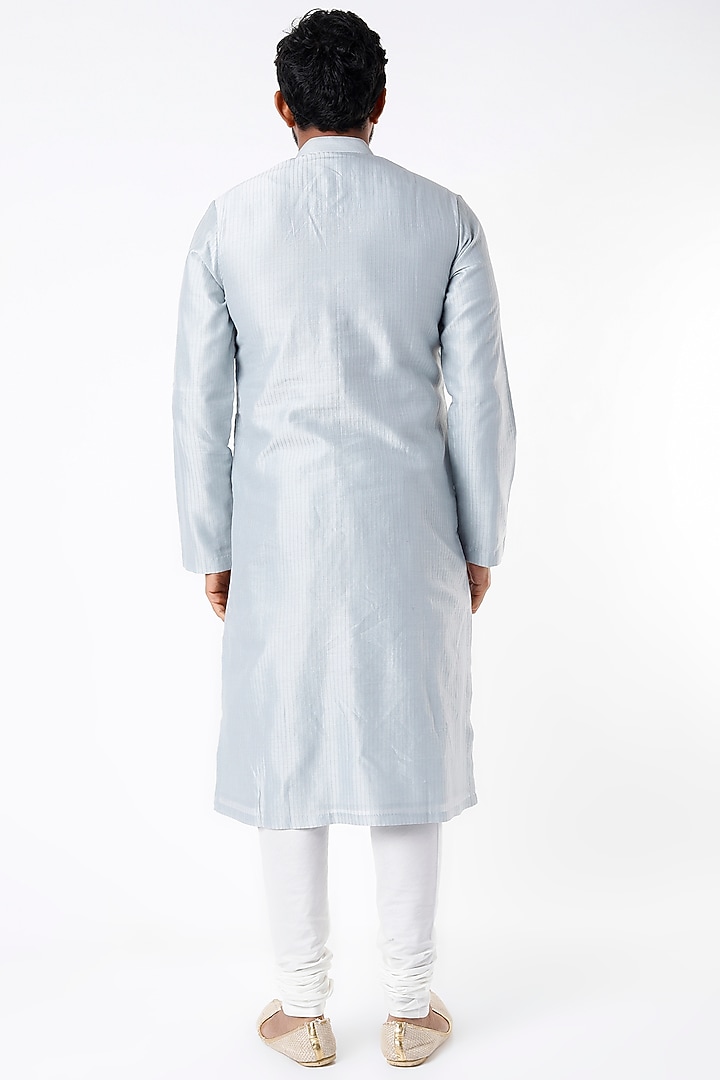 Grey Cotton Silk Thread Embroidered Kurta by Rohit Gandhi & Rahul Khanna Men at Pernia's Pop Up Shop