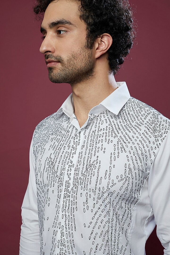 White Cotton Printed Party Wear Shirt by Rohit Gandhi & Rahul Khanna Men at Pernia's Pop Up Shop