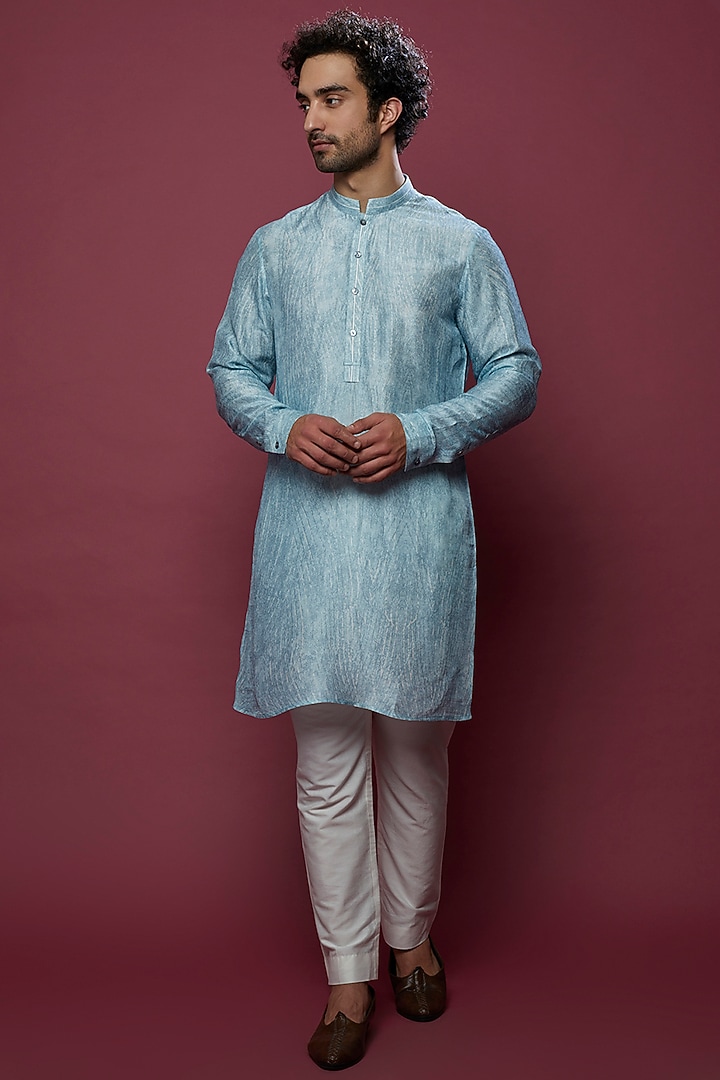 Powder Blue Viscose Kurta by Rohit Gandhi & Rahul Khanna Men at Pernia's Pop Up Shop