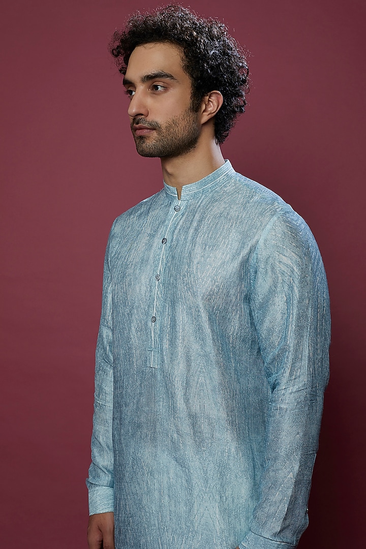 Powder Blue Viscose Kurta by Rohit Gandhi & Rahul Khanna Men at Pernia's Pop Up Shop