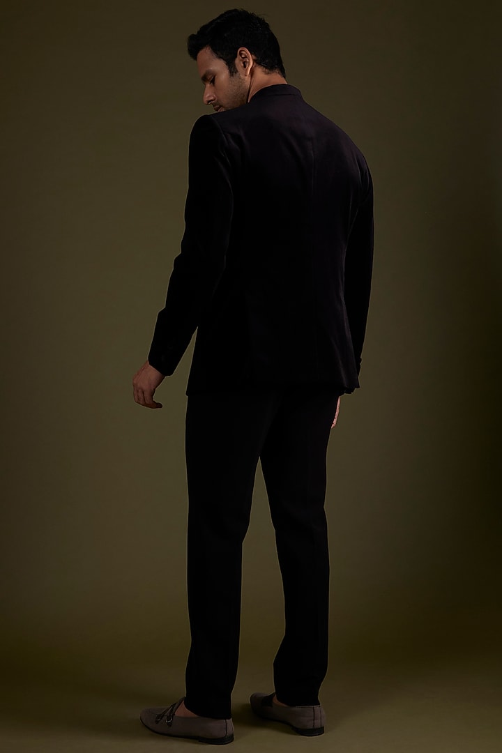 Black Embroidered Groom Bandhgala Jacket by Rohit Gandhi & Rahul Khanna Men at Pernia's Pop Up Shop