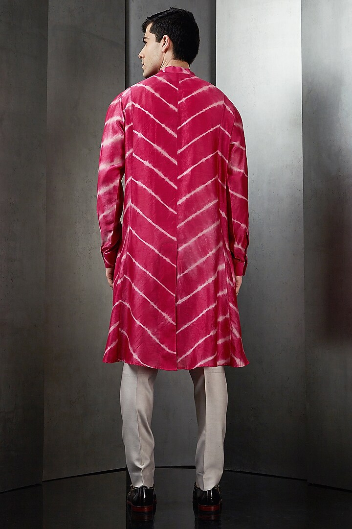 Fuchsia Gusted Cotton Tie-Dye Kurta by Rohit Gandhi & Rahul Khanna Men at Pernia's Pop Up Shop