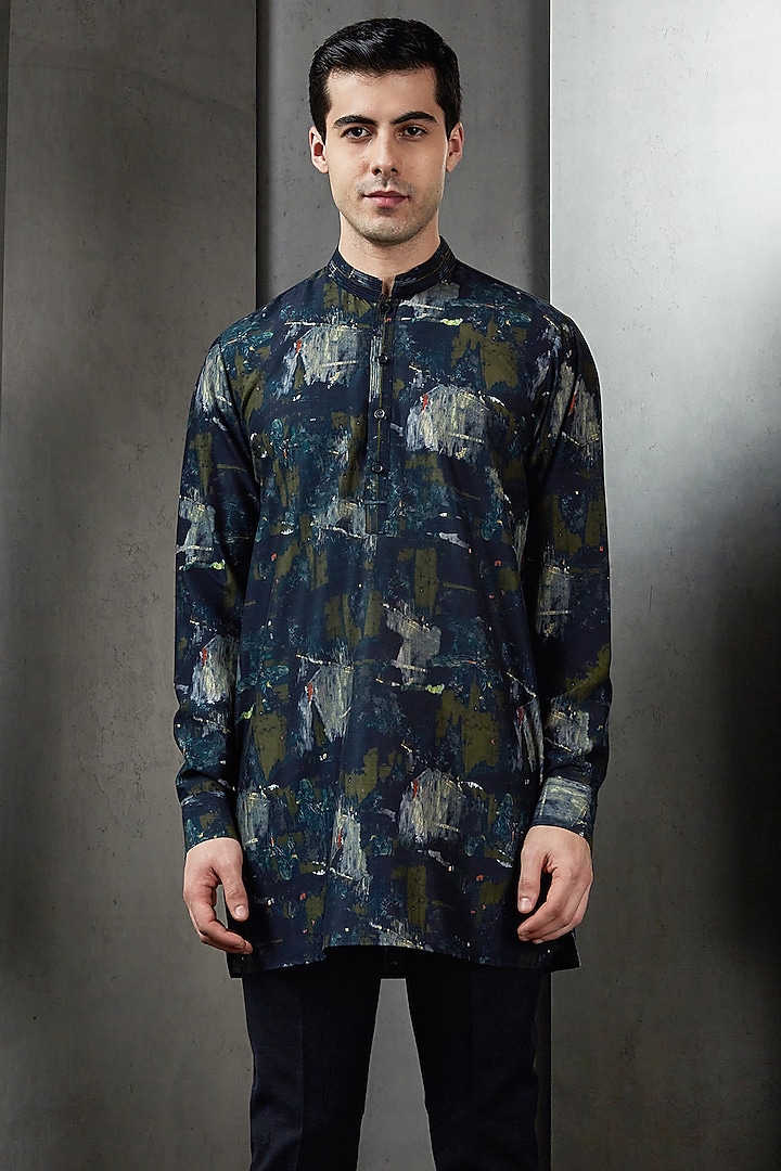 Navy & Olive Crepe Tropical Printed Kurta by Rohit Gandhi & Rahul Khanna Men at Pernia's Pop Up Shop