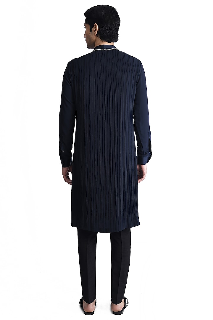 Black Crepe Crystal Embroidered Kurta by Rohit Gandhi & Rahul Khanna Men at Pernia's Pop Up Shop